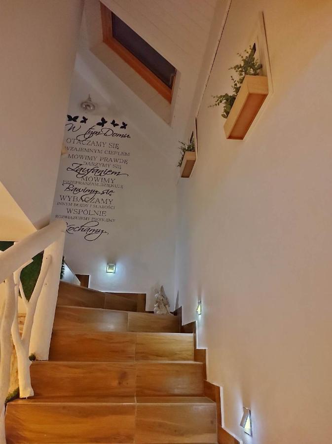 Guesthouse III Lesko Bagian luar foto
